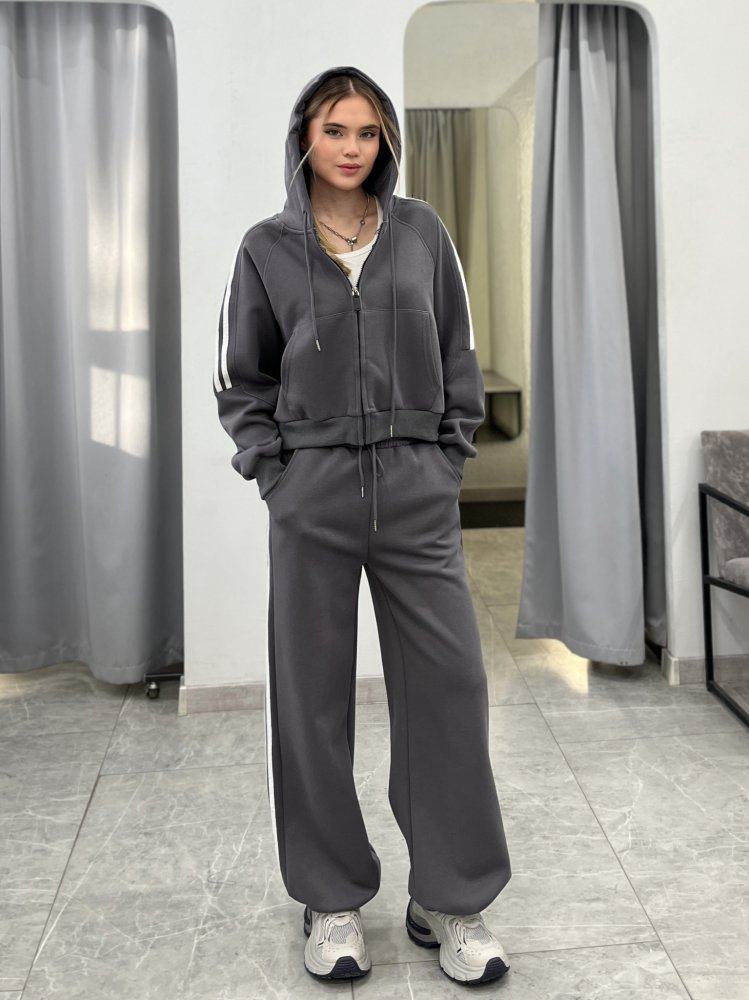 Костюм спортивный с брюками прямого кроя 72461826\1008