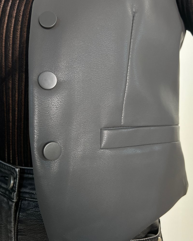 Жилет экокожа Корея 72447942\10